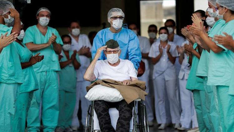Venezuela'dan Brezilya'ya koronavirüs hastaları için oksijen tüpü desteği