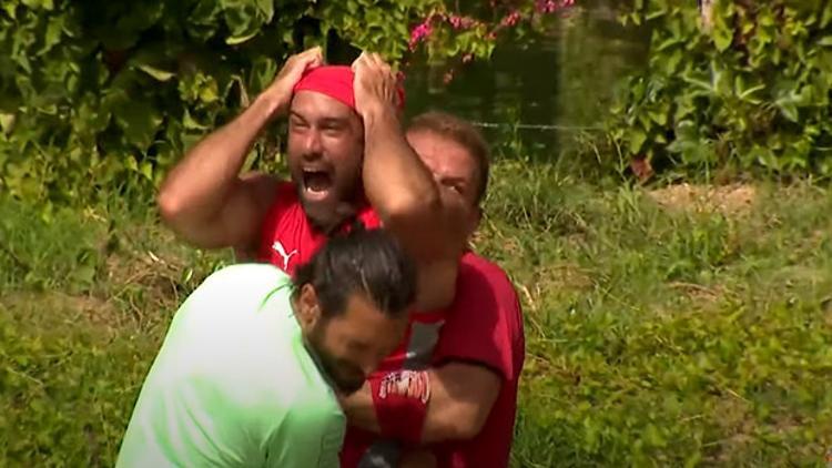 Survivor yeni bölüm fragmanında büyük kavga! Çağrı gönüllülere saldırdı, takım arkadaşları durduramadı... İşte o anlar