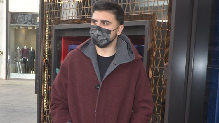 Kolaya kaçmış (Ozan Tufan)