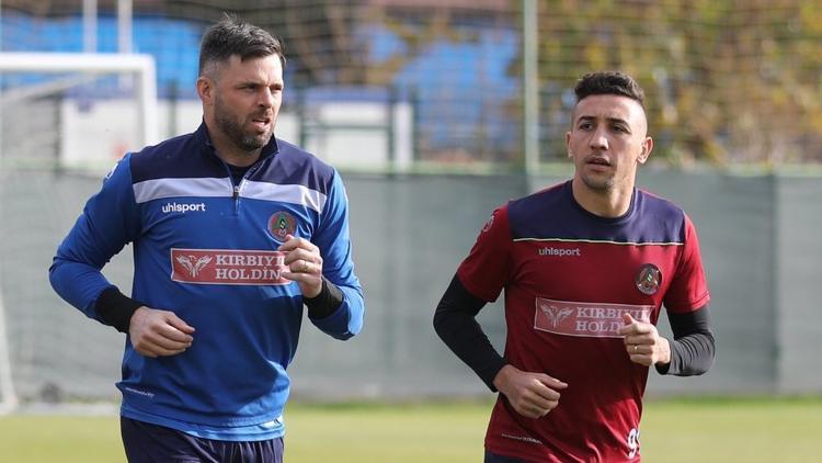 Alanyaspor’da hedef ilk yarıyı 3 puanla kapatmak! Kaptanlar yok...