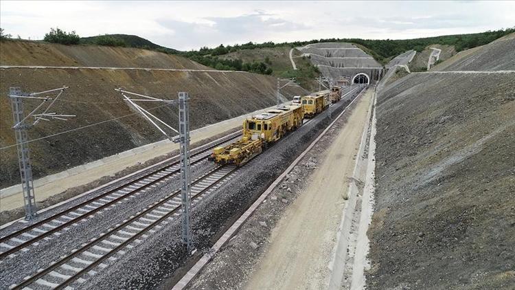 Ankara-Sivas YHT hattının performans testlerini yapacak tren yola çıktı 