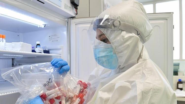 İtalya'dan Pfizer ve AstraZeneca'ya şok dava!