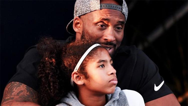Kobe Bryant ve kızı Gianna'nın ölümünün ardından tam 1 yıl geçti