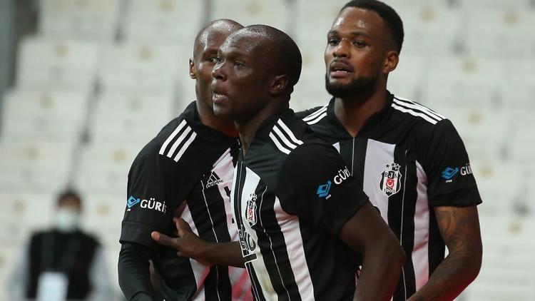 Beşiktaş'ta ilk yarıya damga vuran isimler: Larin, Atiba, Aboubakar...