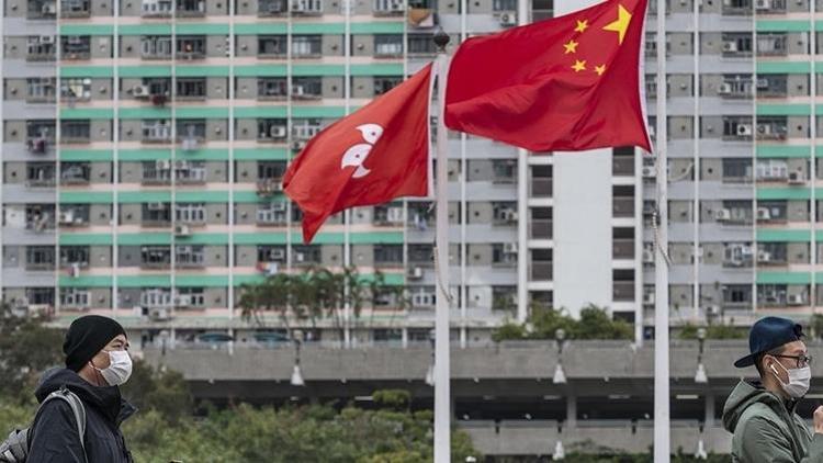 Çin, İngiltere'nin Hong Konglular için çıkarttığı pasaportları artık tanımayacak