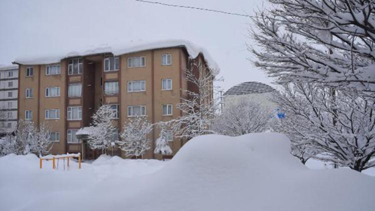 Bitlis'te 130 k�y yolu ula��ma kapand�