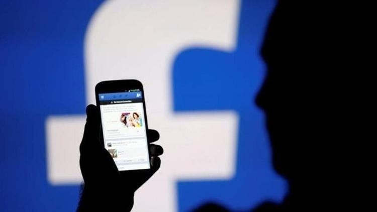 Myanmar'da askeri yönetim Facebook'a erişimi engelledi