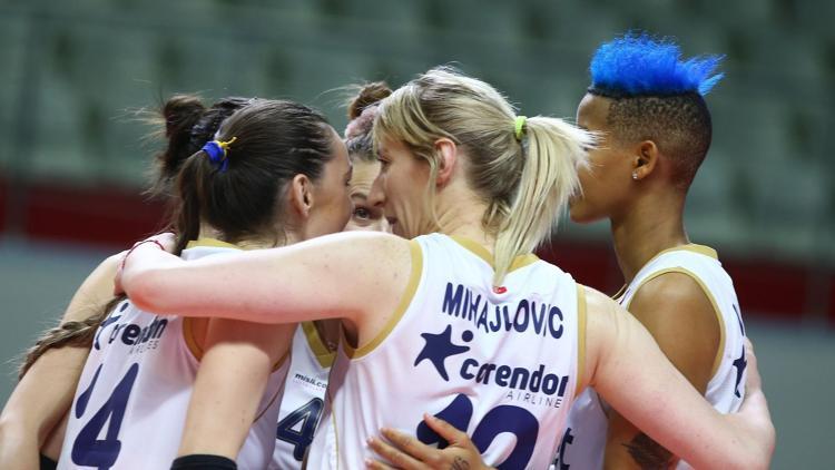 Kupa Voley: Fenerbahçe Opet 3-0 Kuzeyboru