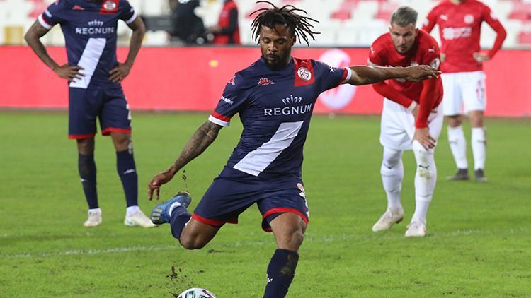 Antalyaspor, Türkiye Kupası'nda yarı finalde! Sivasspor tek golle yıkıldı