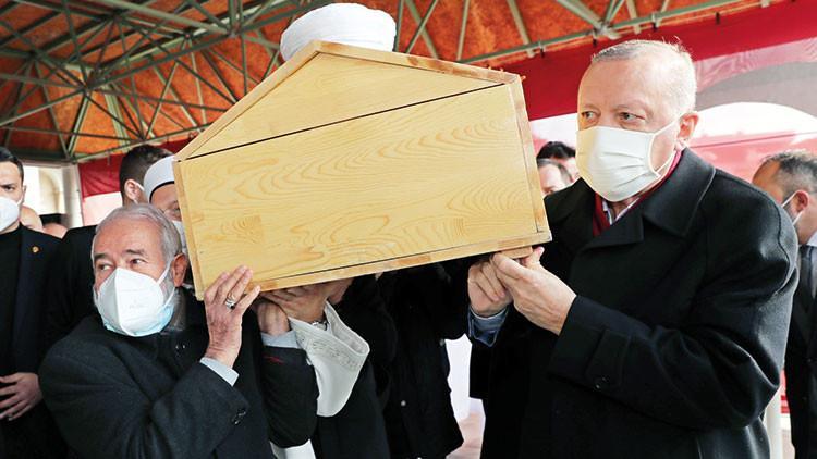 Hoş sohbetiyle kendisini dinlerdik