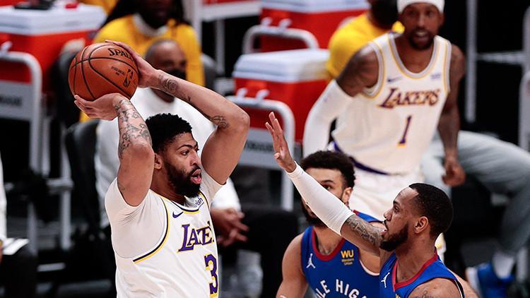 Los Angeles Lakers'ta gergin bekleyiş! Anthony Davis maça devam edemedi...