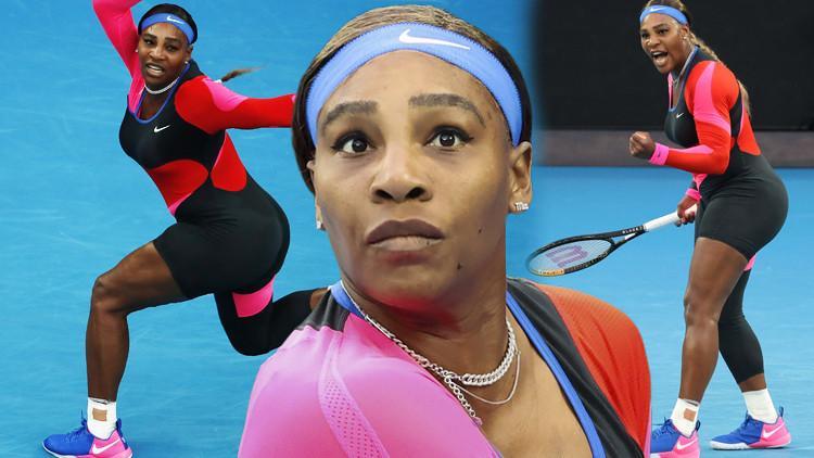 Serena Williams tek bacaklı kedi tulumuyla bakışları üzerinde topladı
