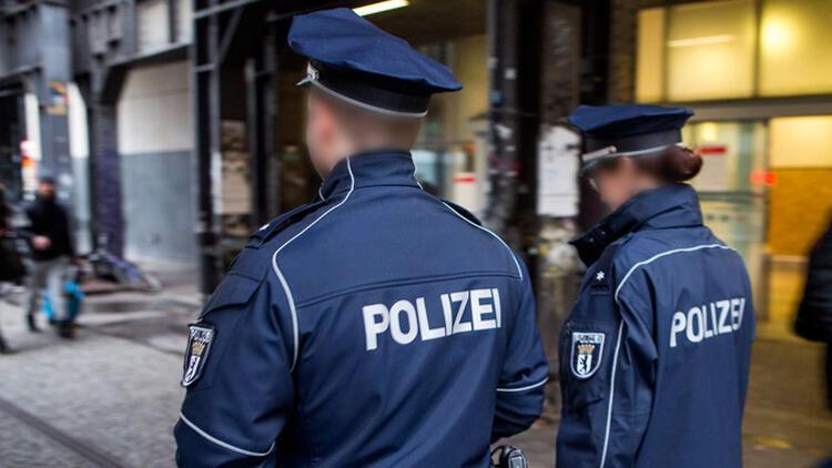 Aşırı sağcılara o bilgileri hangi polis sızdırdı?