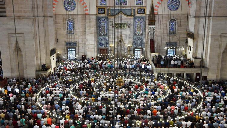 Regaip Kandili ne zaman, bugün mü? 2021 Regaip Kandilinin önemi ve fazileti hakkında bilgiler