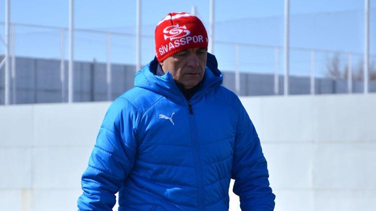 Sivasspor TD Rıza Çalımbay: "Lig çok zor ve uzun..."