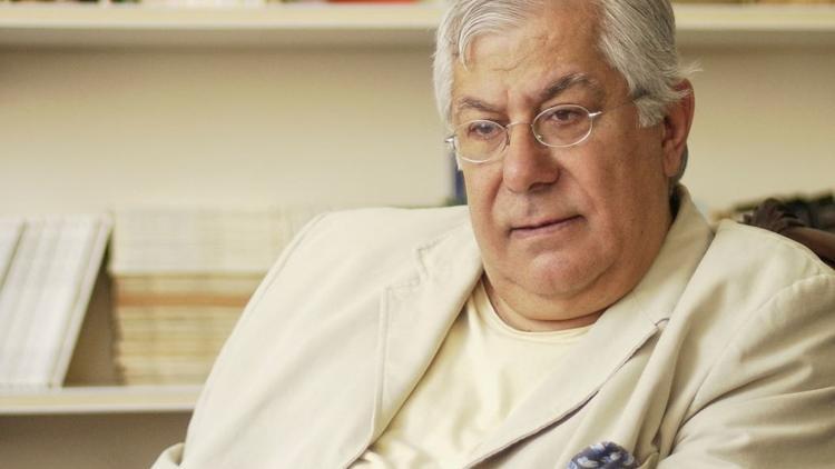 Kentler, kafeler, kadınlar, kanallar: Demir Özlü
