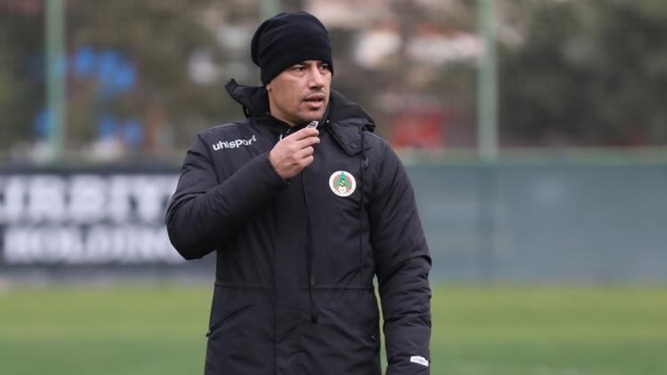 Alanyaspor'da hedef, Galatasaray’a karşı bu sezonki 3. galibiyeti almak!