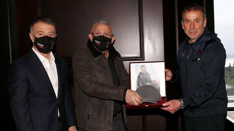 61 bin TL'lik kasket, Kırkpınar Ağası Seyfettin Selim'e teslim edildi
