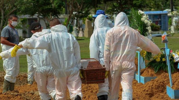 Son 24 saatte Brezilya'da 1308, Meksika'da 857 kişi Kovid-19'dan hayatını kaybetti