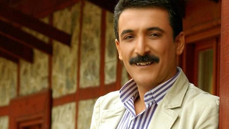 Latif Doğan kimdir, kaç yaşında, nereli? Latif Doğan'ın hayatı ve şarkıları hakkında bilgiler