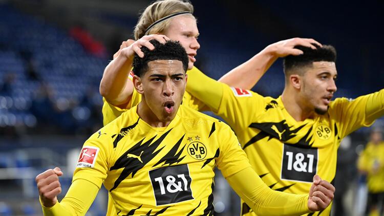 Borussia Dortmund deplasmanda 3 puanı 4 golle aldı