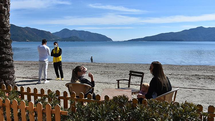 Pandemiyi Marmaris'te geçiren yerleşik yabancılar: Türkiye'de güvendeyiz