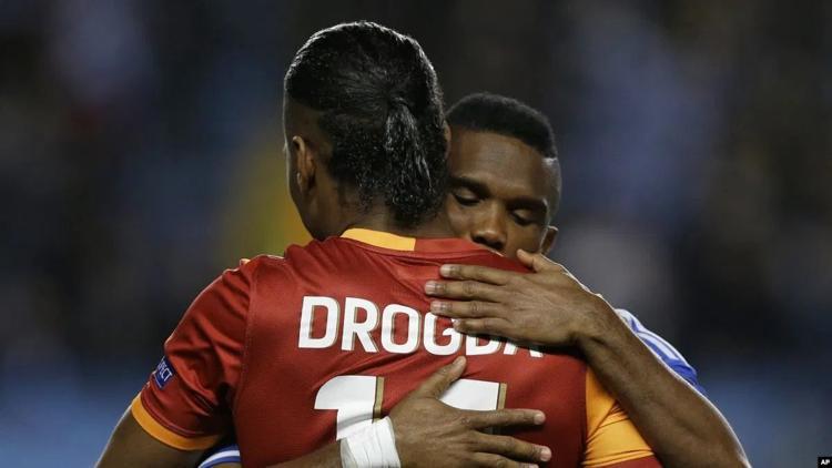 Didier Drogba ve Samuel Eto'o'nun oğulları aynı anda ilki yaşadı!