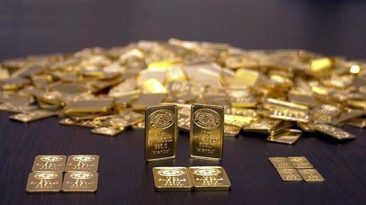 Altın yeniden 1800 doları aştı!