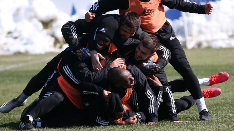 Beşiktaş'ta Rıdvan ve Oğuzhan döndü, Ghezzal da yetişecek