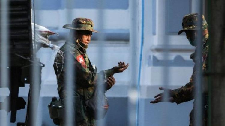ABD'den askeri darbe nedeniyle Myanmar'daki 2 generale yaptırım kararı