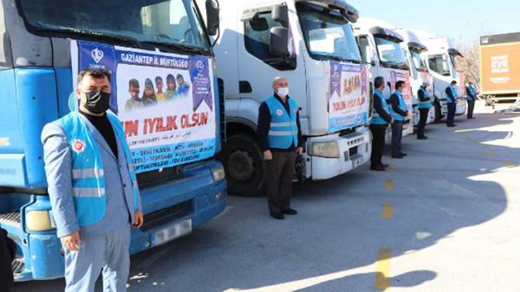 Gaziantep'ten, Suriye'ye 4 TIR yardım gönderildi