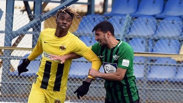 Menemenspor’da Ümit Karan'ın kozu Rasheed Akanbi