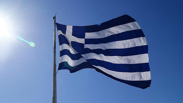 Yunanistanın turizm gelirleri sert düştü