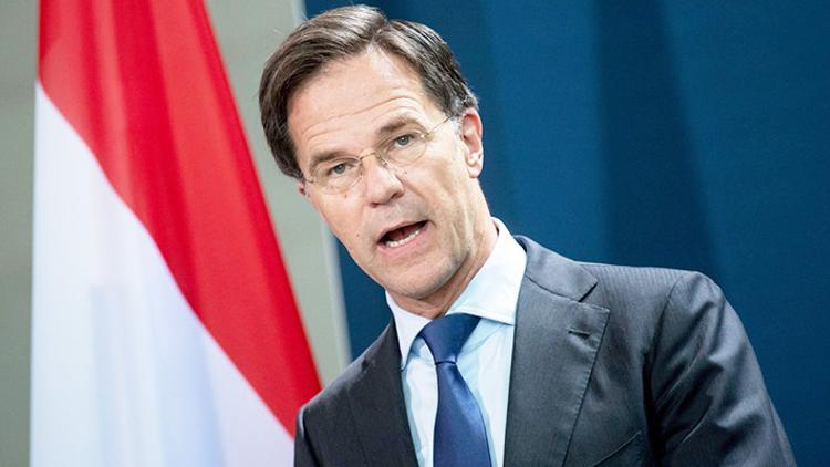 Hollanda’da sokağa çıkma kısıtlaması 15 Mart’a kadar uzatıldı