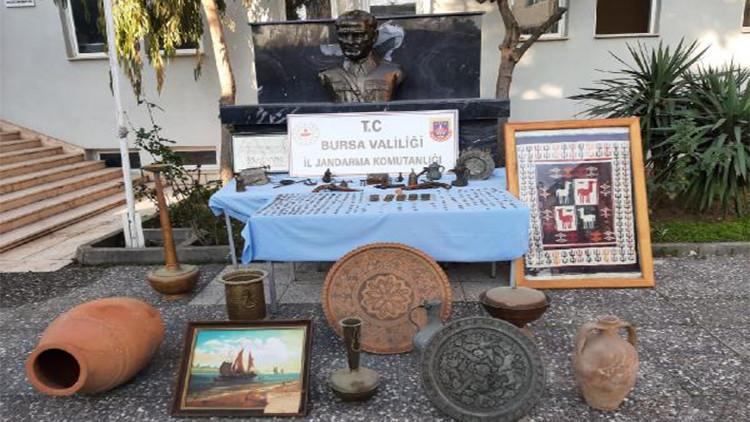 Bursa'da 3 milyon 500 bin liralık tarihi eser operasyonu