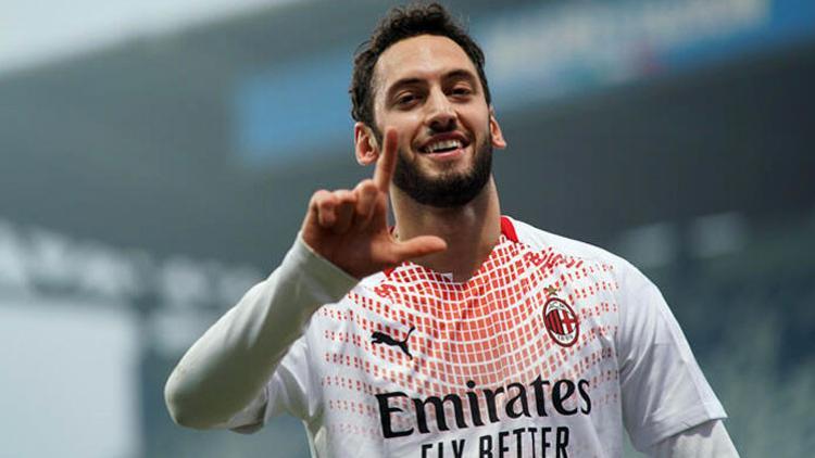 Hakan Çalhanoğlu ile görüşmeler başladı