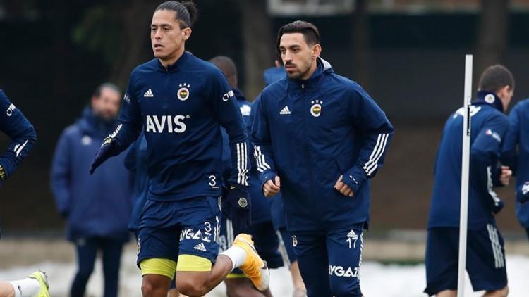 Fenerbahçe'de İrfan Can Kahveci ilk kez takımla antrenmanda!