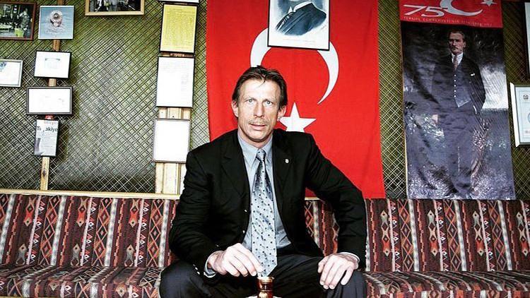 Christoph Daum'dan bir paylaşım daha! Fenerbahçe...