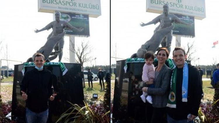 Bursaspor'un efsane futbolcusu Batalla'nın heykel açılışı gerçekleşti