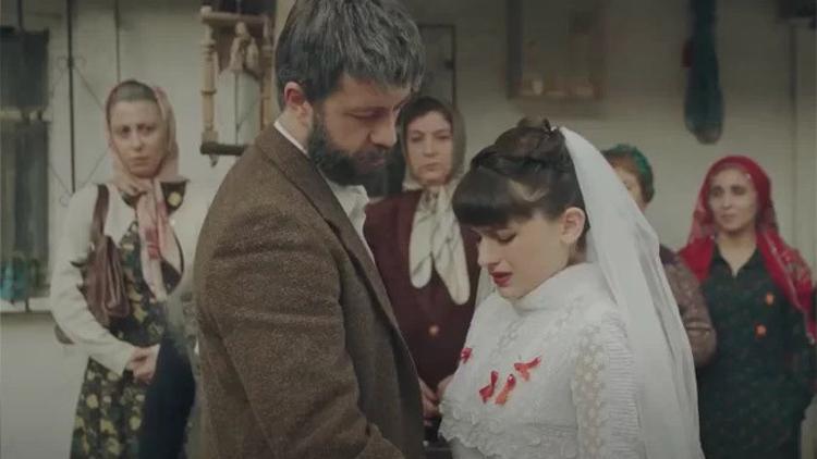 Kırmızı Oda Servet (Kumru'nun babası) kimdir? Fırat Topkorur hakkında bilgiler