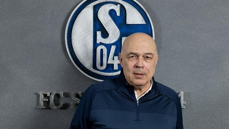 Schalke 04'te bir şok daha! Teknik ekibin görevine son verildi