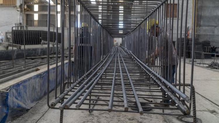 Sanayi yapılarında depremin etkileri siliniyor