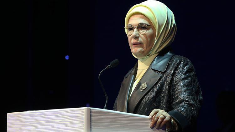 Emine Erdoğan Güçlü Türkiye'nin Güçlü Kadınları Zirvesi'nde konuştu