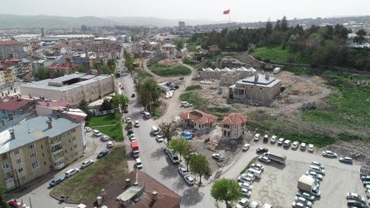 'Selçuklu saraylarından ilki, Sivas'ta olabilir'