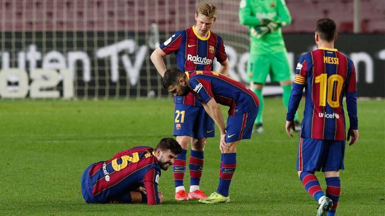 Gerard Pique'den Barcelona'ya kötü haber!