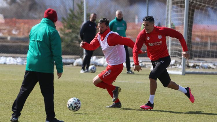 Sivasspor'da Galatasaray mesaisi 2 eksikle devam ediyor