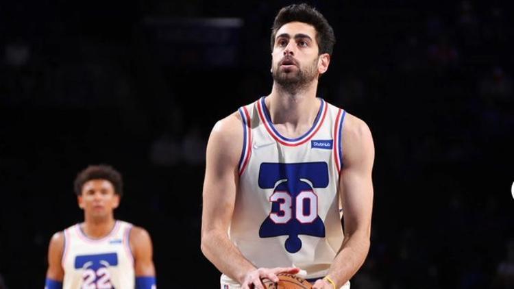 NBA'de Gecenin Sonuçları: Furkan'dan 16 sayı, Philadelphia 76ers'tan üst üste 5. galibiyet