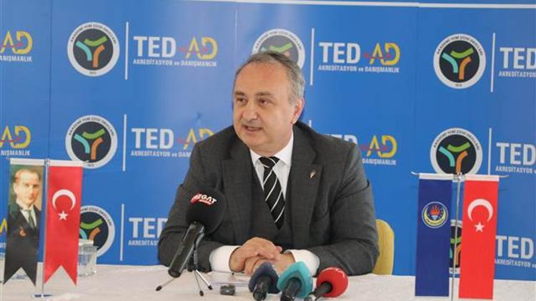 TED: 3 bin çocuğa burs veriyoruz