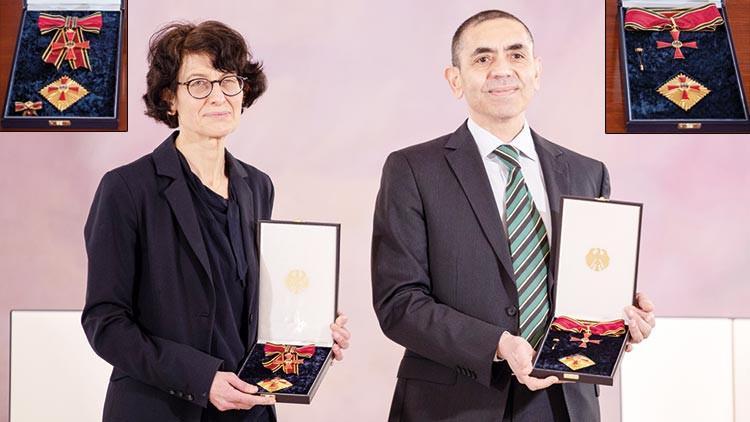 Şahin ve Türeci’ye büyük onur nişanı