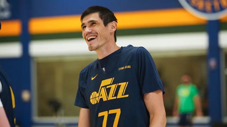 NBA'de Gecenin Sonuçları: Ersan İlyasova ilk kez Utah Jazz formasıyla maça çıktı